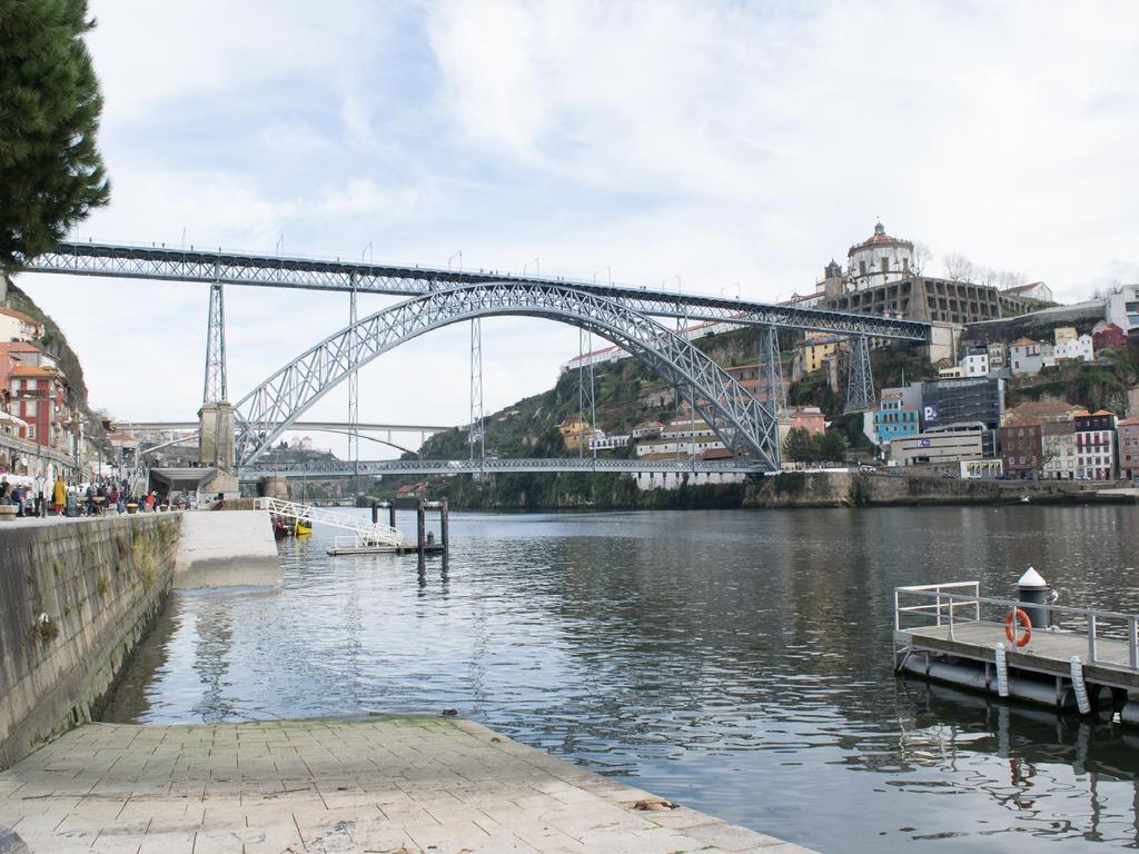 Merc Porto Central Place Exteriör bild