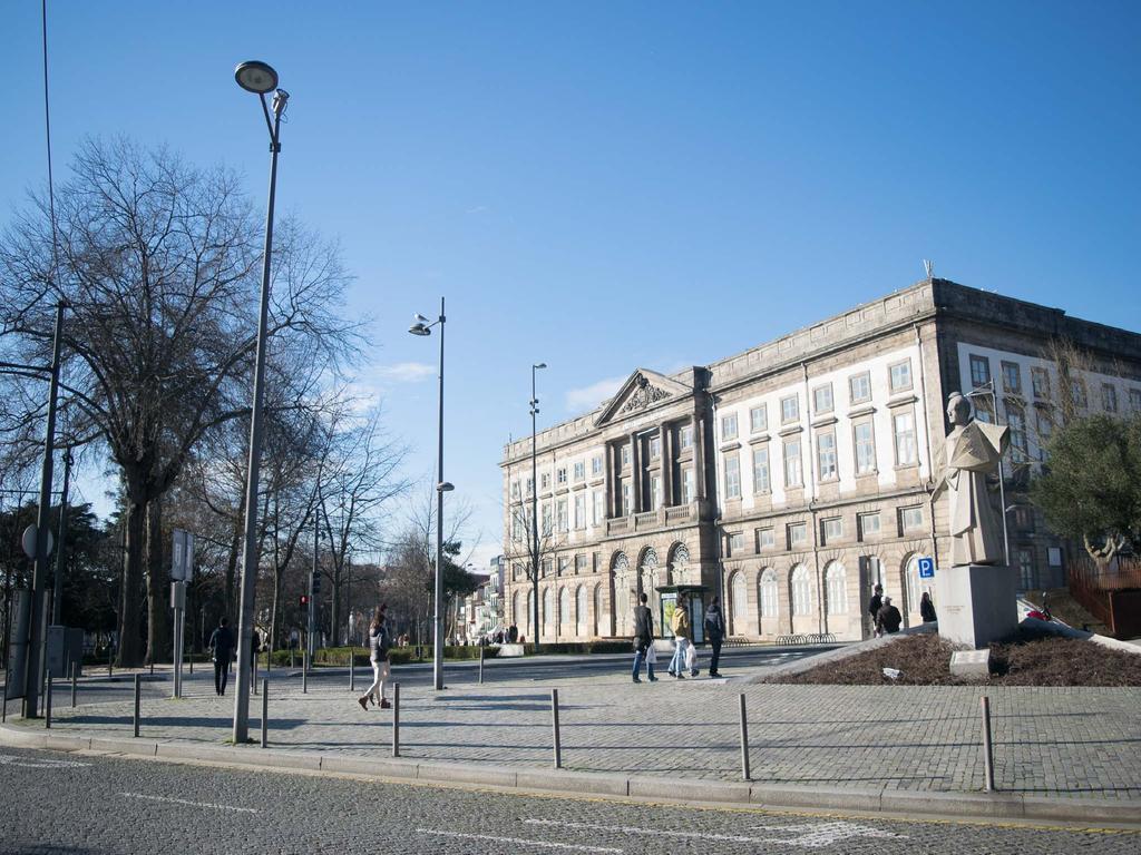 Merc Porto Central Place Exteriör bild